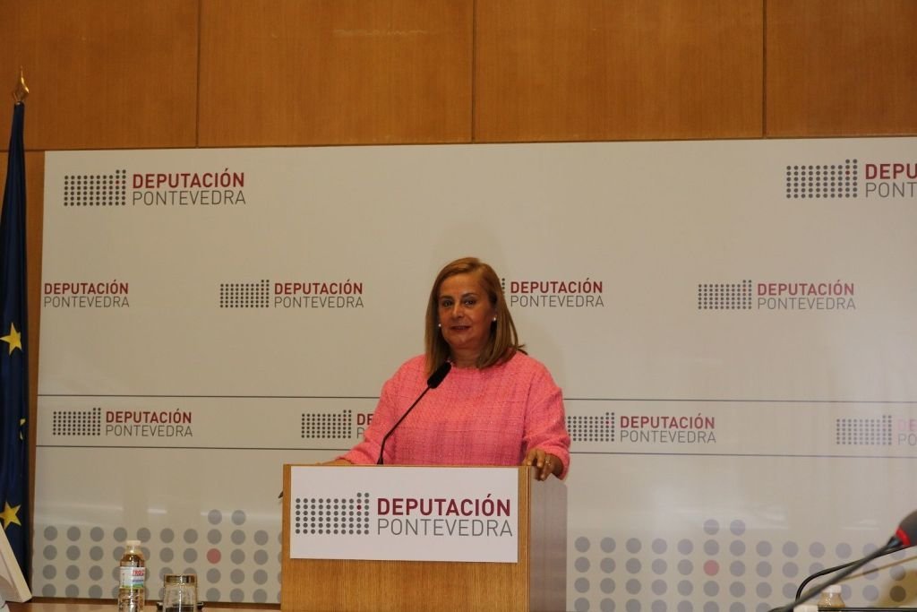 La presidenta de la Diputación de Pontevedra explicó la situación del acuerdo con el Ministerio de Fomento.