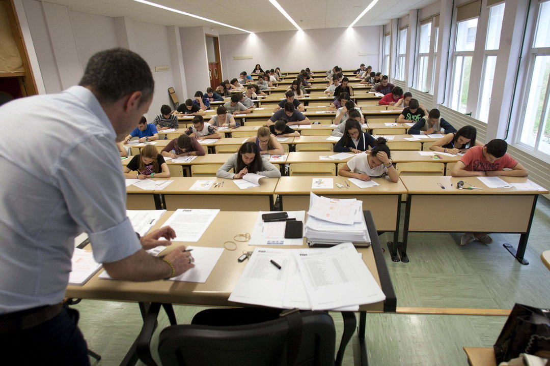 Un grupo de alumnos, durante una prueba.