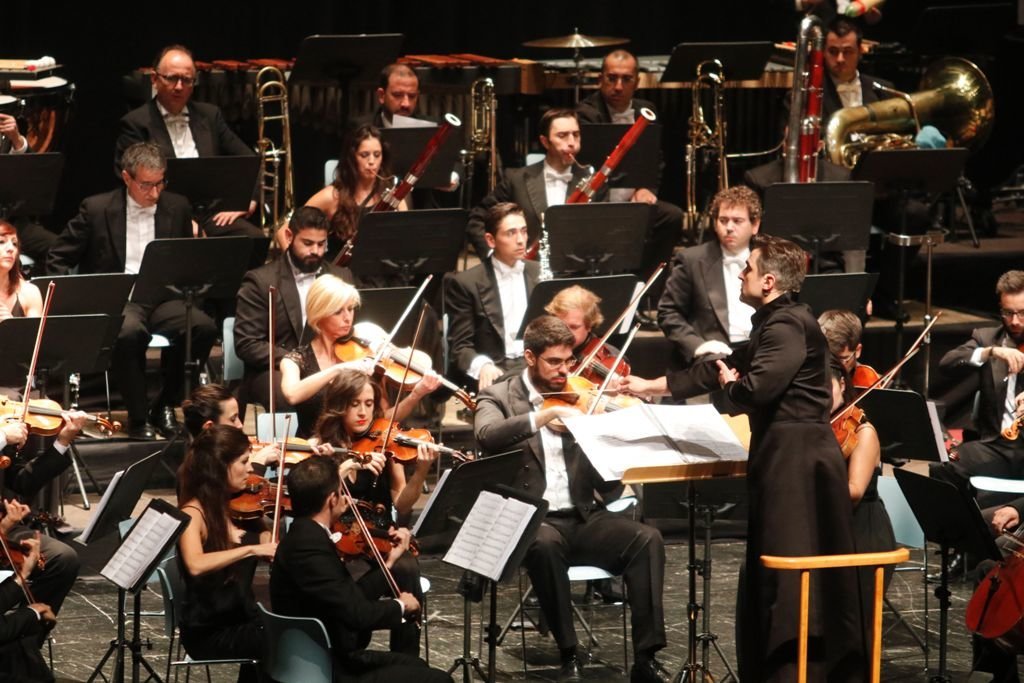 La Film Symphony Orchestra estuvo dirigida por Constantino Martínez- Orts.
