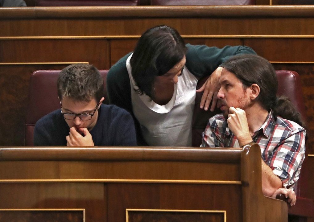 Errejón, Bescansa e Iglesias, ayer en la sesión del Congreso.