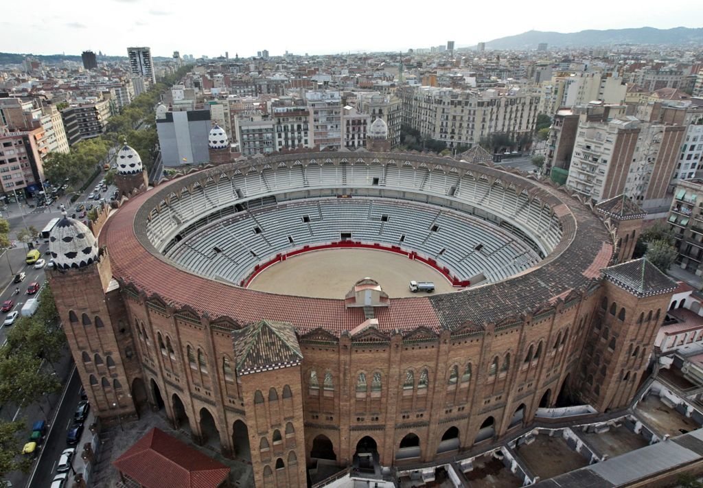Plaza de toros de la Monumental de Barcelona días antes del último festejo taurino en 2011.