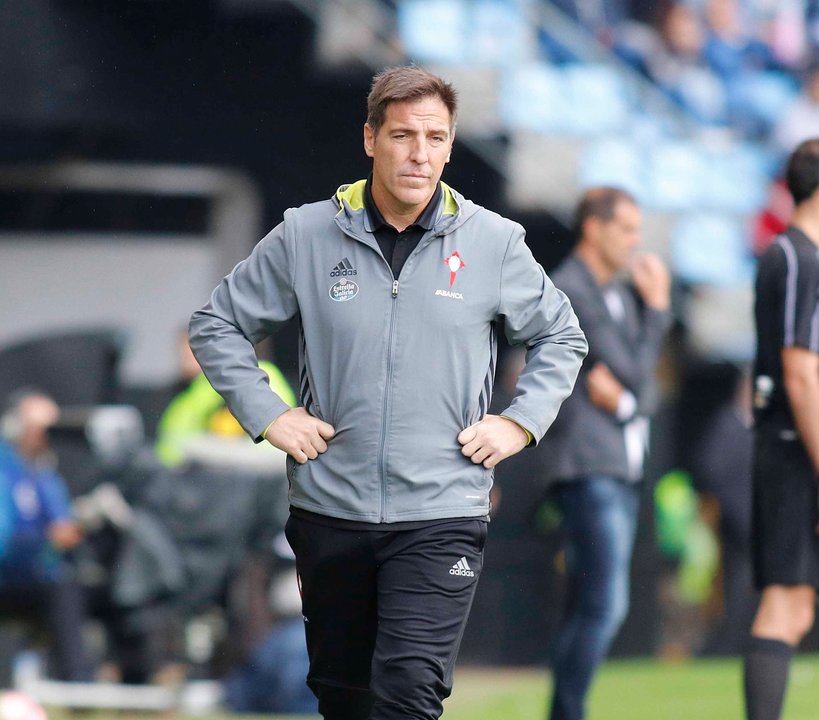 El entrenador del Celta, Eduardo Berizzo, durante el partido de ayer contra el Deportivo.