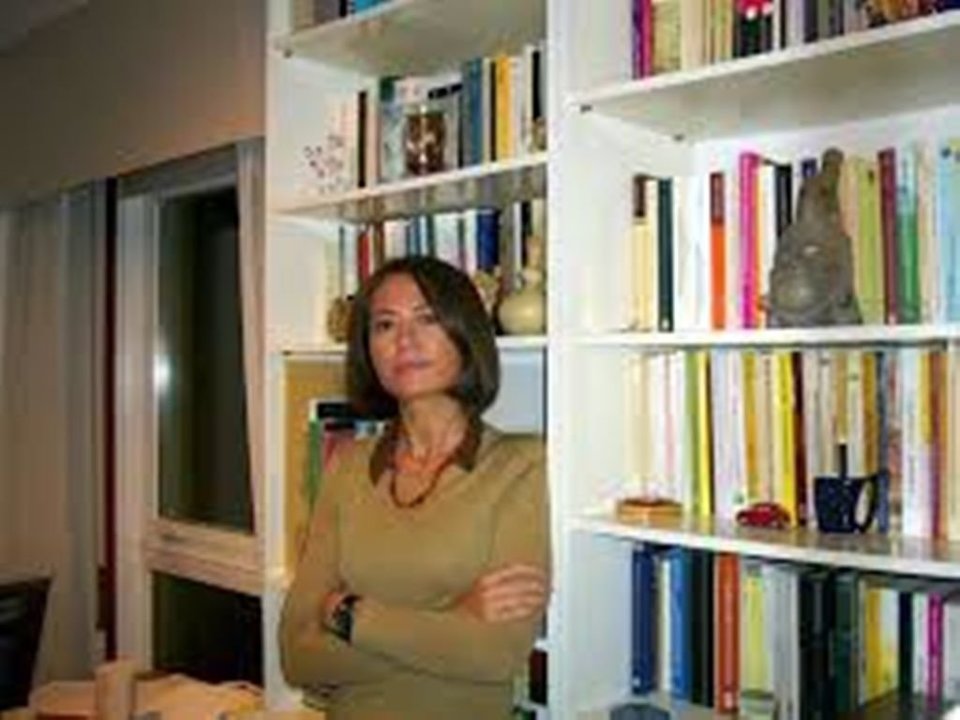 Ofelia Rey Castelao es Catedrática en Historia y ha centrado sus investigaciones en la  historia de las mujeres.