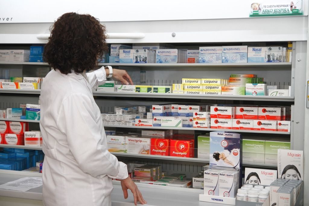 Las farmacias ofrecen consejos de salud a los usuarios.