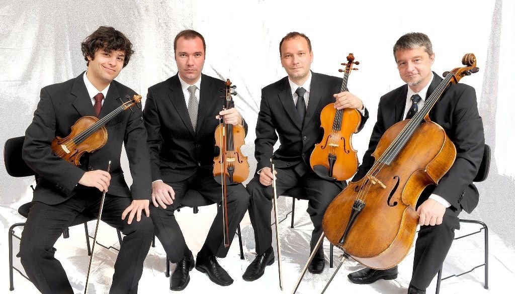 La formación, integrada por Marin Maras y Davor Philips (violín), Hrvoje Philips (viola) y Martin Jordan (chelo).
