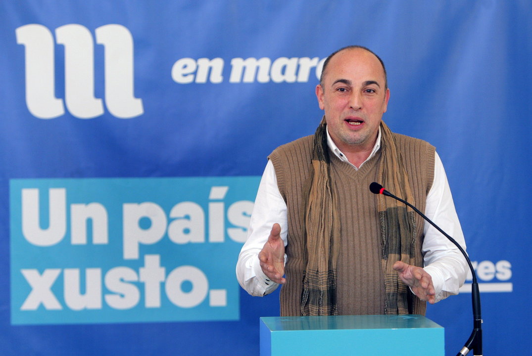 Xermán Tobío, del comité electoral, informó ayer sobre las candidaturas.