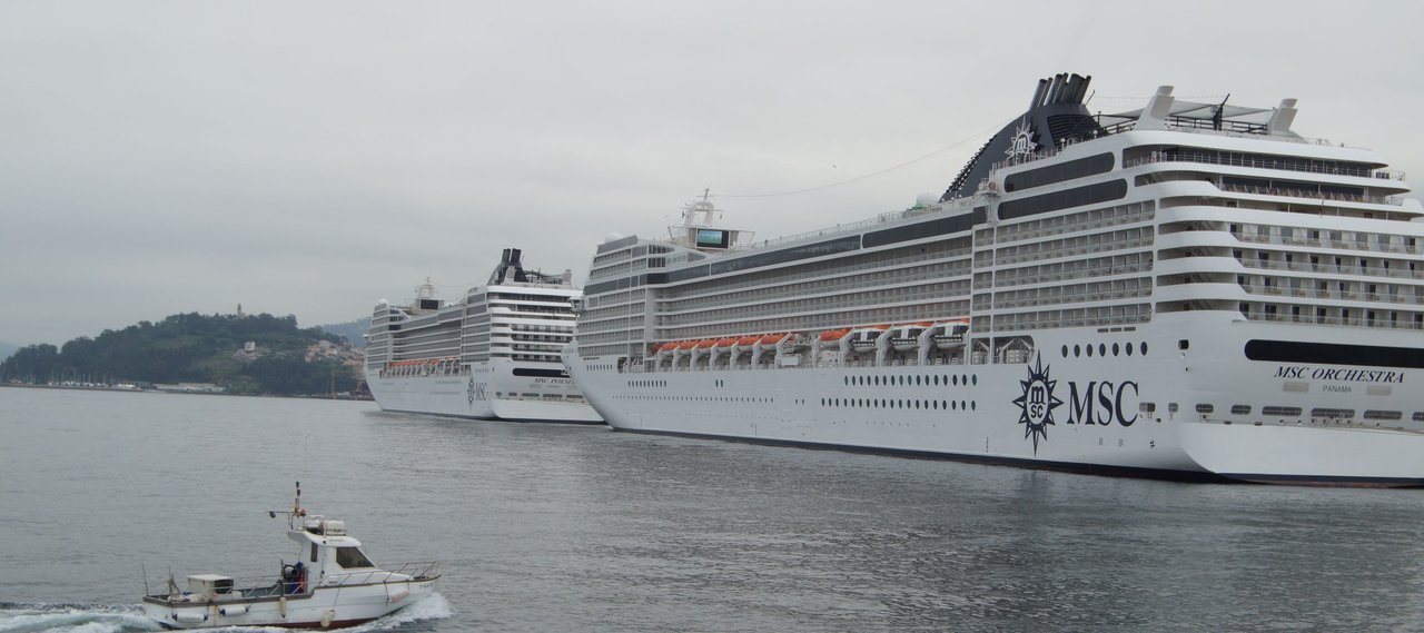Dos cruceros de MSC en 2016 en Vigo, imagen que se repetirá dentro de tres meses.
