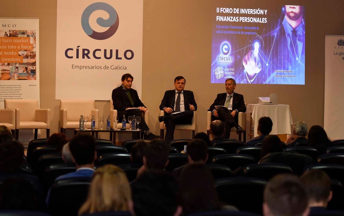Dositeo Amoedo, Diego Esquer y Javier Méndez abrieron el Foro de Inversión en el Círculo de Empresarios.