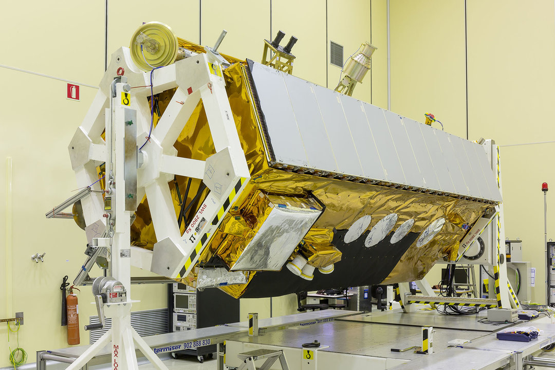 Una de las pruebas del prototipo del satélite español PAZ, ya en su última fase.