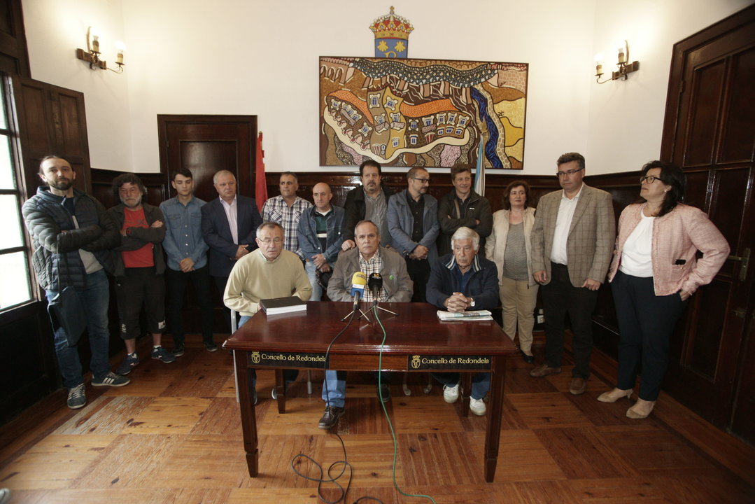 Colectivos de Redondela y el alcalde apoyarán a la plantilla de Pescanova con una manifestación.