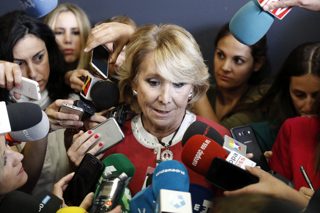 Esperanza Aguirre atendió a los medios de comunicación a la salida de su comparecencia ante el Tribunal.
