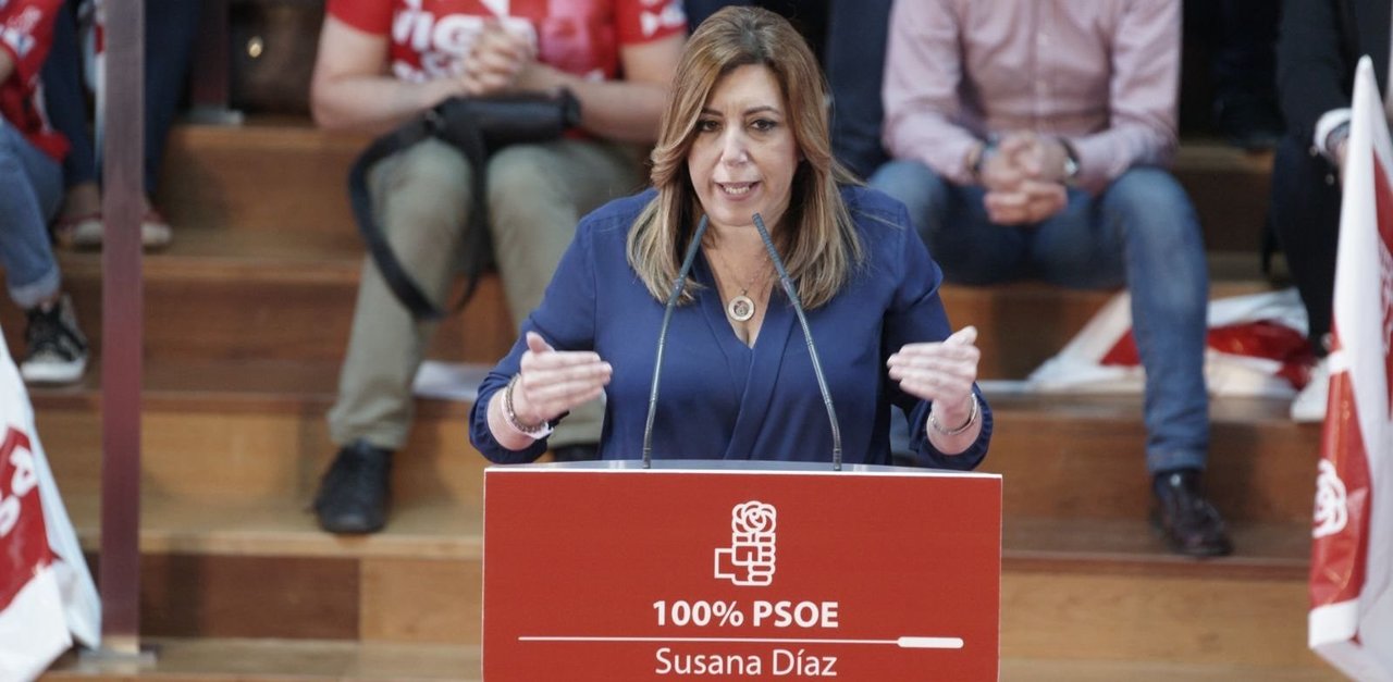 Susana Díaz, hablando en el Auditorio Mar de Vigo