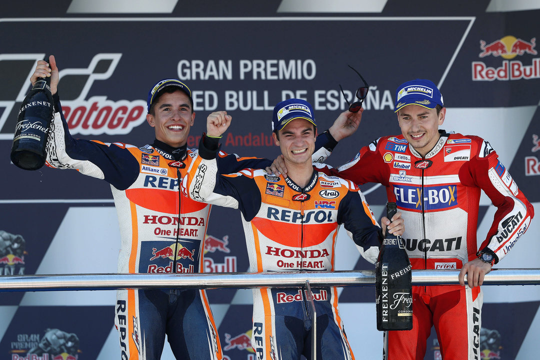 Márquez, Pedrosa y Lorenzo hicieron otro triplete en el podio de MotoGP.