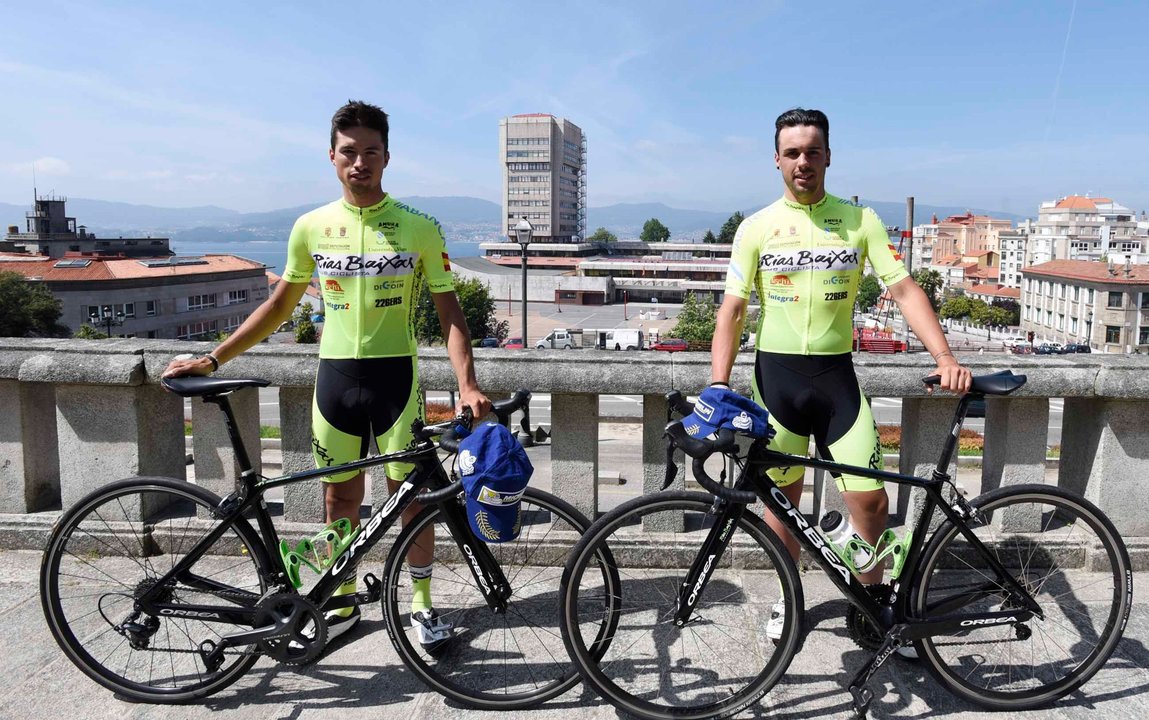 El leonés Jesús Nanclares y el cántabro Diego Tirilonte preparan en Vigo el Campeonato Gallego de ciclismo, que se disputa el domingo.