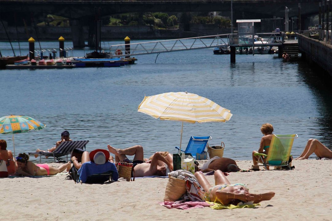 En mayo se marcó la máxima del año en Vigo, con 33,1 grados y las playas se llenaron.
