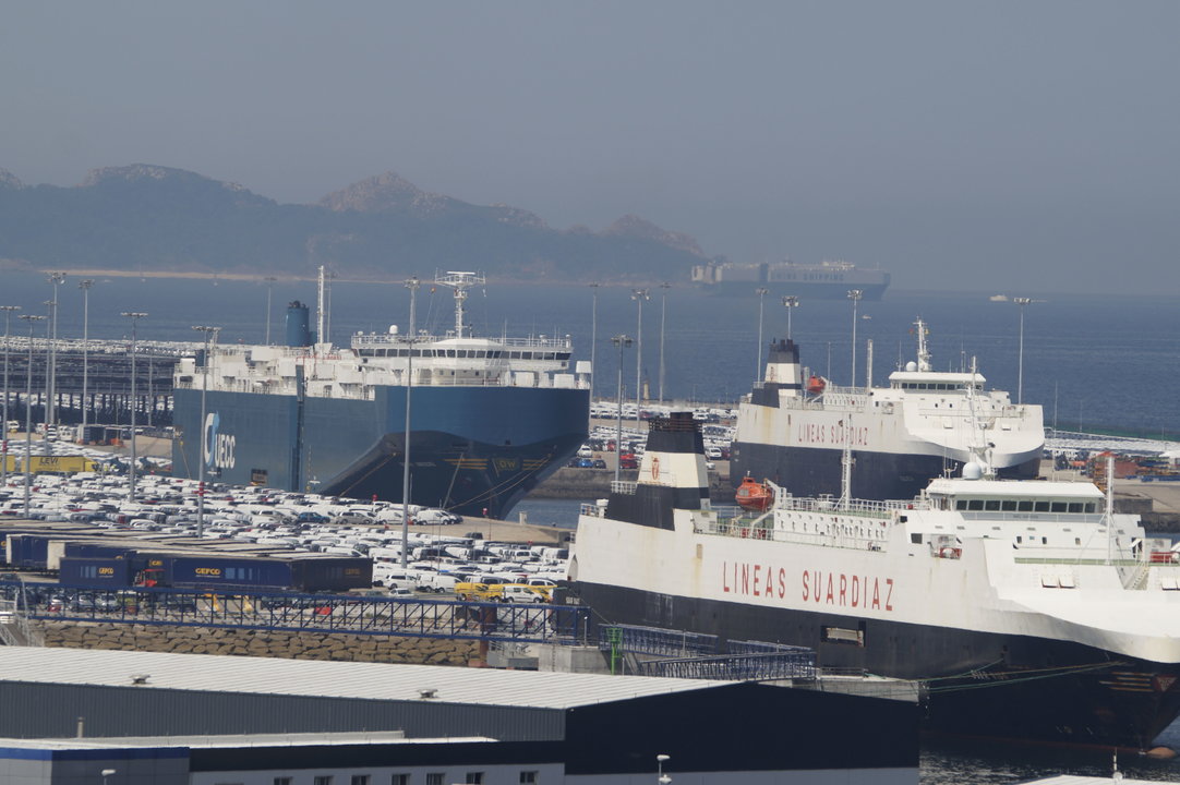 Cinco buques ro-ro en la terminal de Bouzas