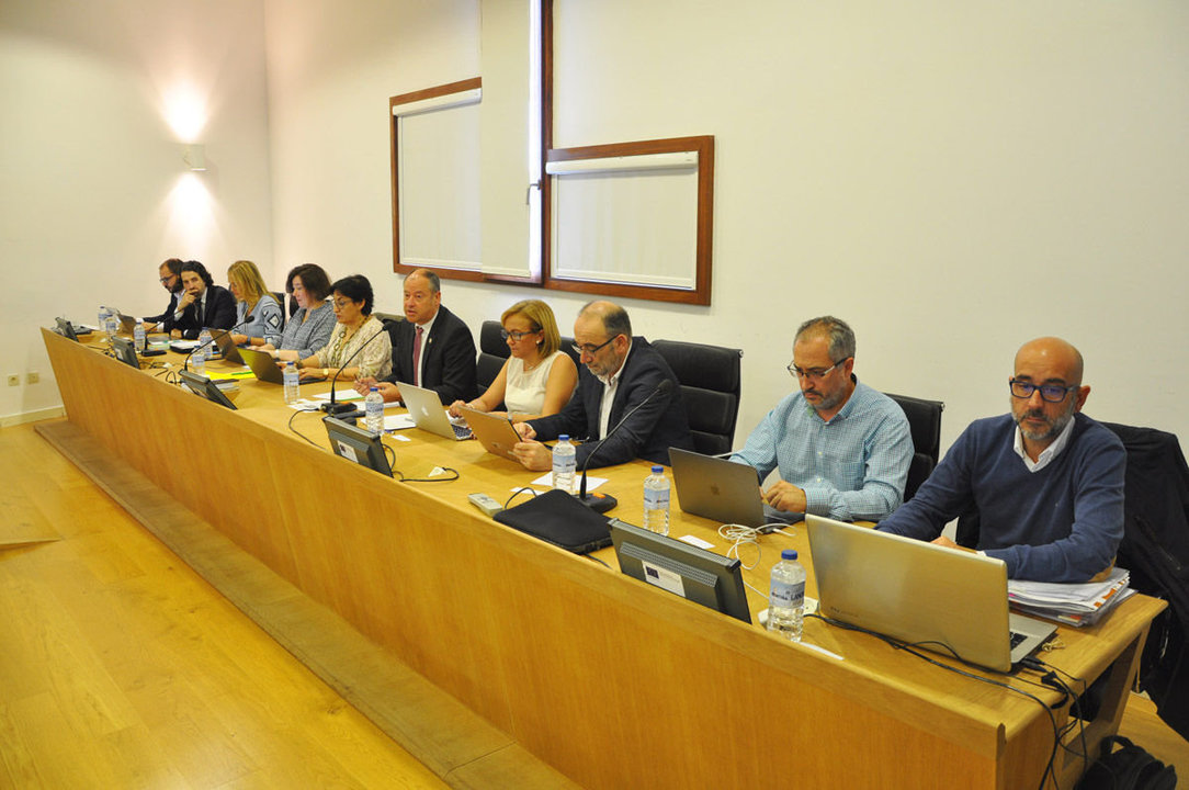 El Consello de Goberno de la Universidad de Vigo celebró ayer su última reunión del curso.