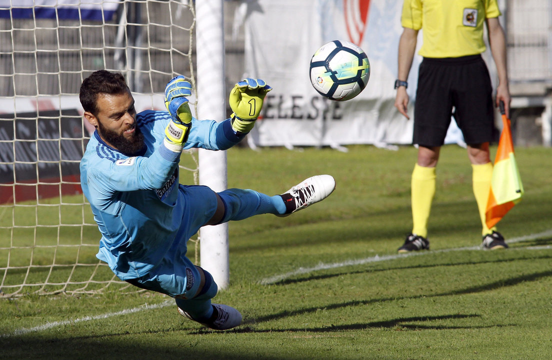 Sergio paró dos penaltis de la tanda tras el primer partido ante el Sporting de Gijón.