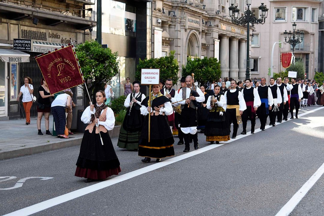 Las bandas recorrerán los calles en el desfile previo a la actuación en el audiotorio de García Barbón.
