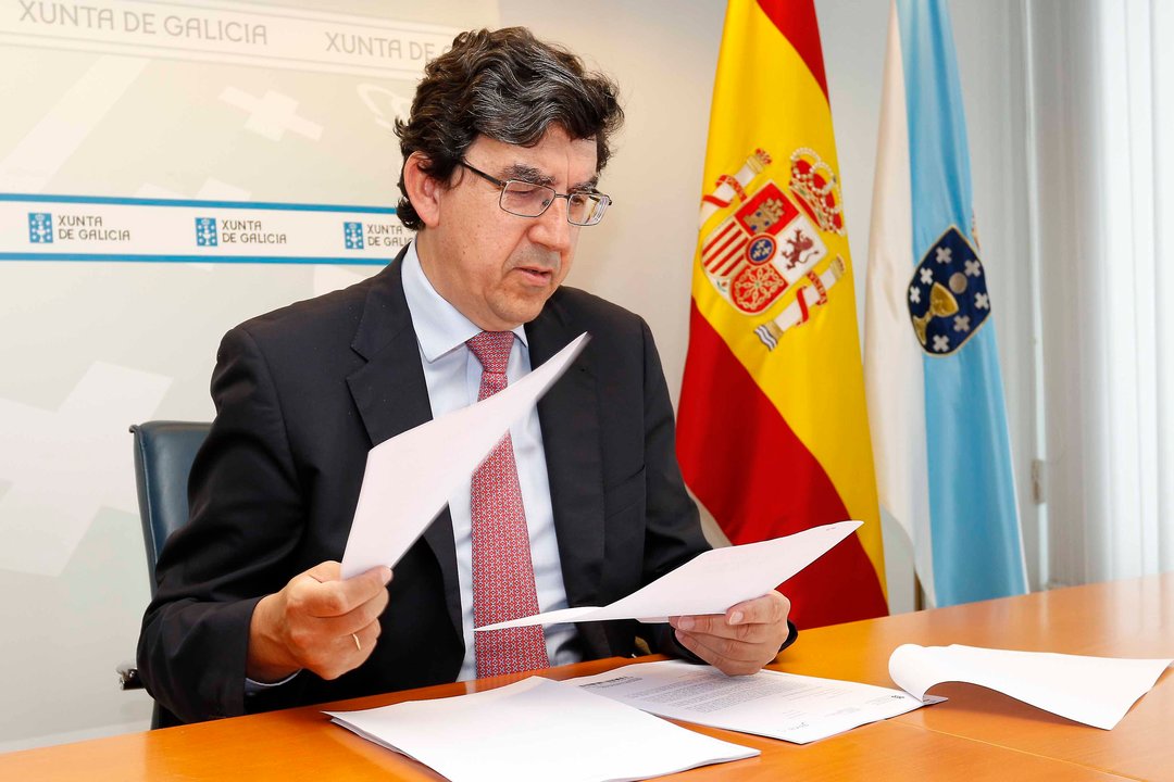 El delegado de la Xunta en Vigo, Ignacio López-Chaves, ayer, en rueda de prensa.