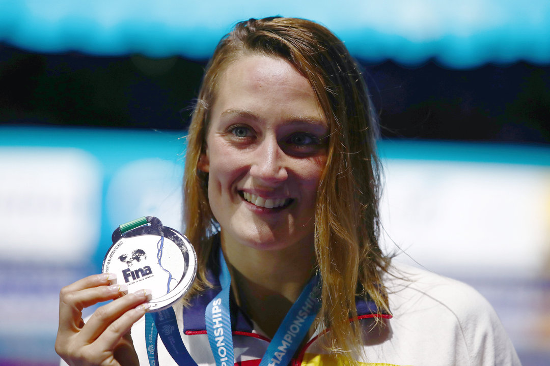 Mireia Belmonte, tras lograr la medalla de plata en la prueba de 1.500 metros del Mundial de Budapest.