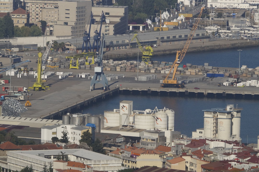 Uno de los principales tráficos del puerto, el de contenedores, se desarrolla en Guixar.