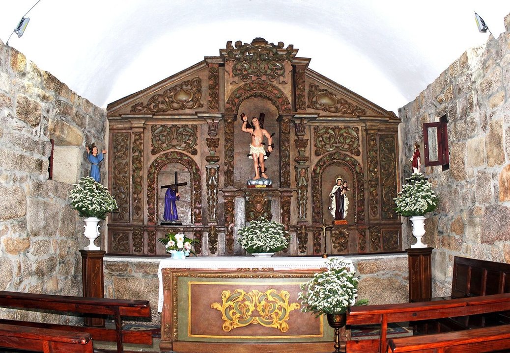 El retablo de la capilla de San Sebastián tras su restauración.