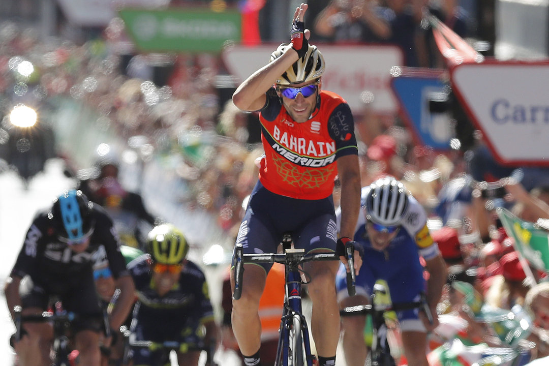 Nibali logró la victoria ayer en Andorra por delante de De la Cruz y Froome, nuevo líder.