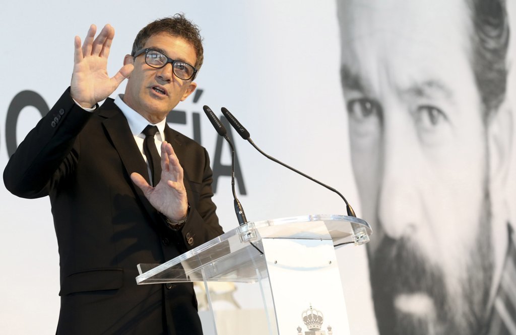 Antonio Banderas, ayer en San Sebastián durante el acto de entrega del premio nacional del cine.