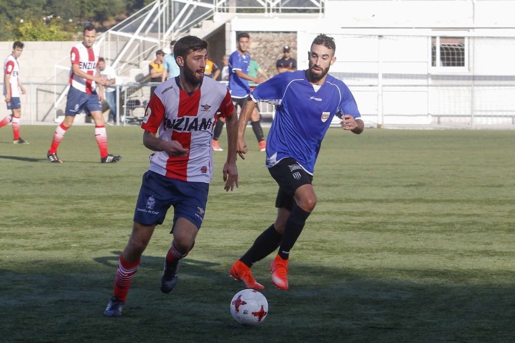 O Alondras superou no partido de onte ó Laracha no campo cangués do Morrazo.