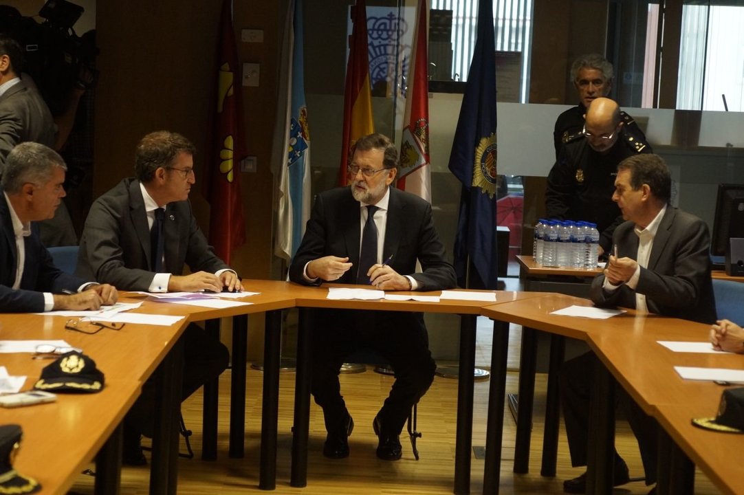 Rajoy presidió la reunión de coordinación en la comisaría de Vigo