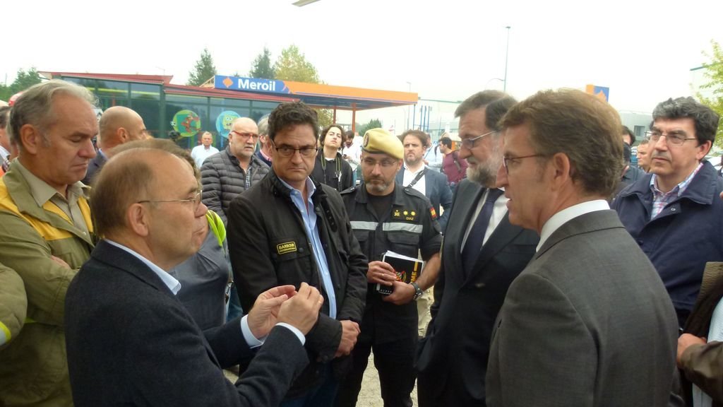 El alcalde Represas, asistió al encuentro en Pazos de Borbén con los presidentes Rajoy y Feijóo.