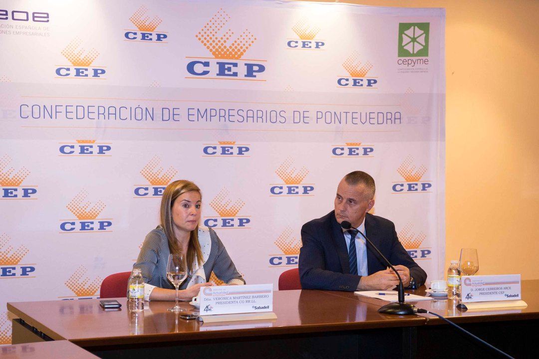 Verónica Martínez, presidenta del Consello Galego de Relacións Laborais y Jorge Cebreiros, presidente de la CEP.