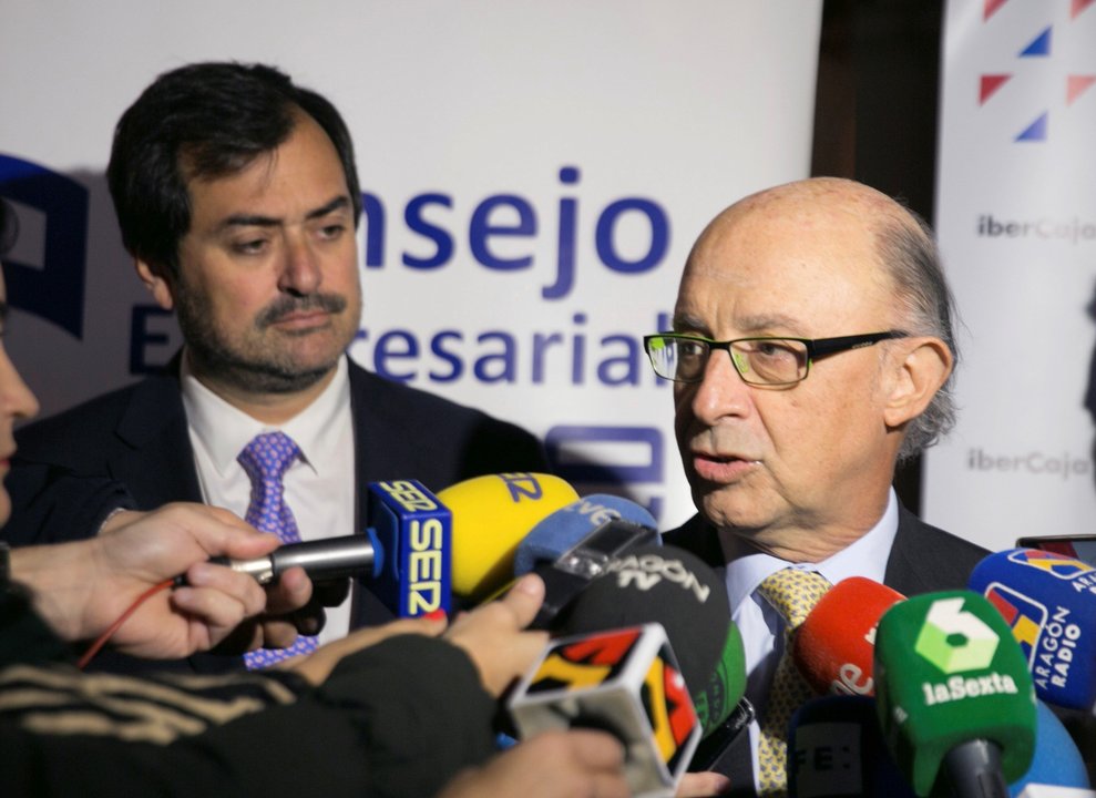 El ministro Cristóbal Montoro, en las declaraciones que ofreció ayer en su visita a Zaragoza.