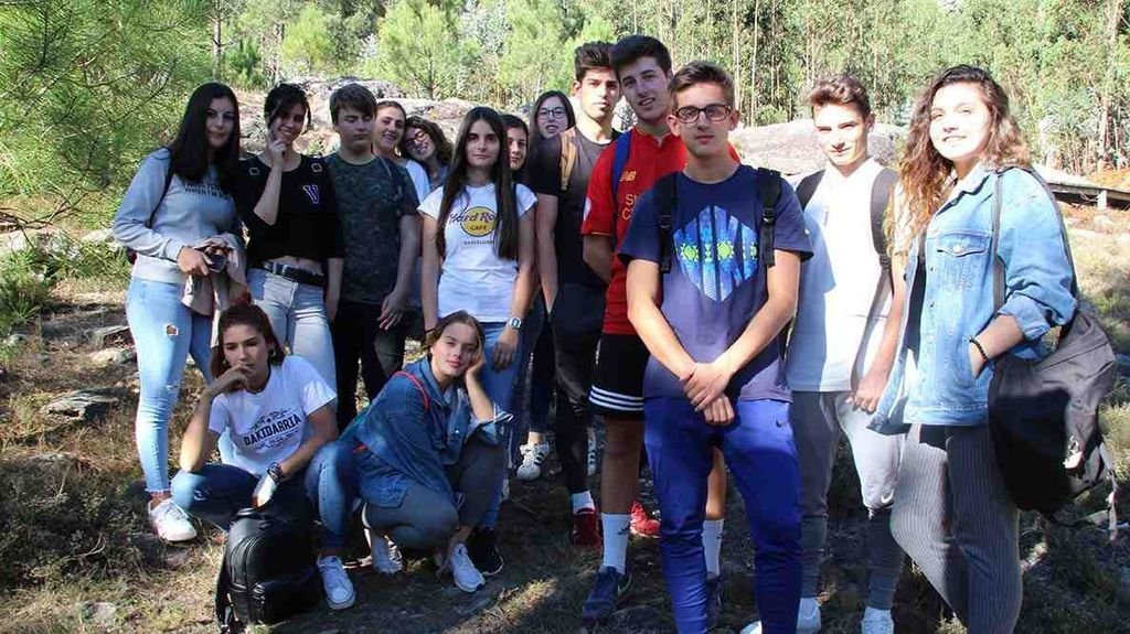 Los alumnos del IEs Antón Alonso Ríos que participaron en la realización de este vídeo.