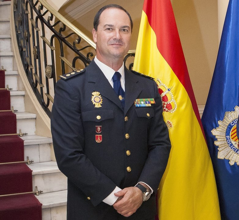 El comisario Javier Galván, coordinador de los interlocutores.