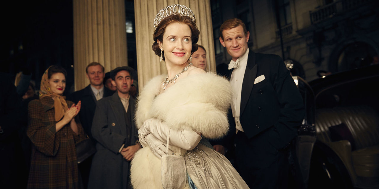 La actriz Claire Foy encarna a la reina Isabel II en la serie &#34;The Crown&#34;.