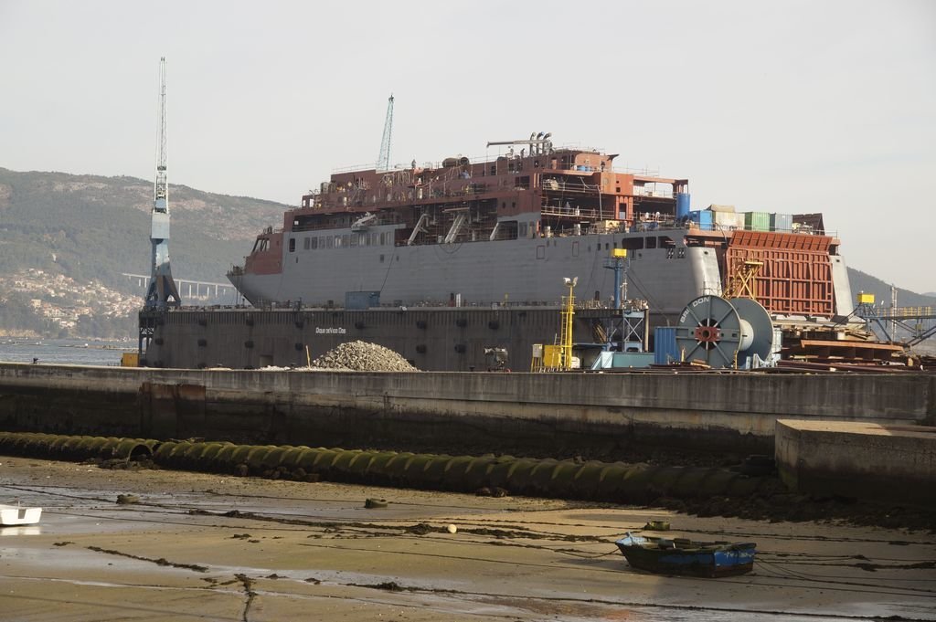 El ferry que Vulcano construye para Transmediterránea está en el dique seco de Metalships y volverá al astillero el lunes o el martes.
