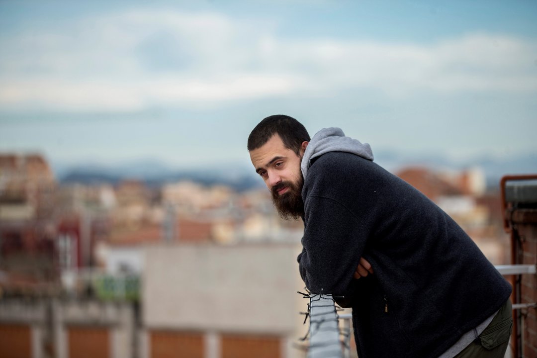 Jaume Vives, ayer el el balcón de su casa.