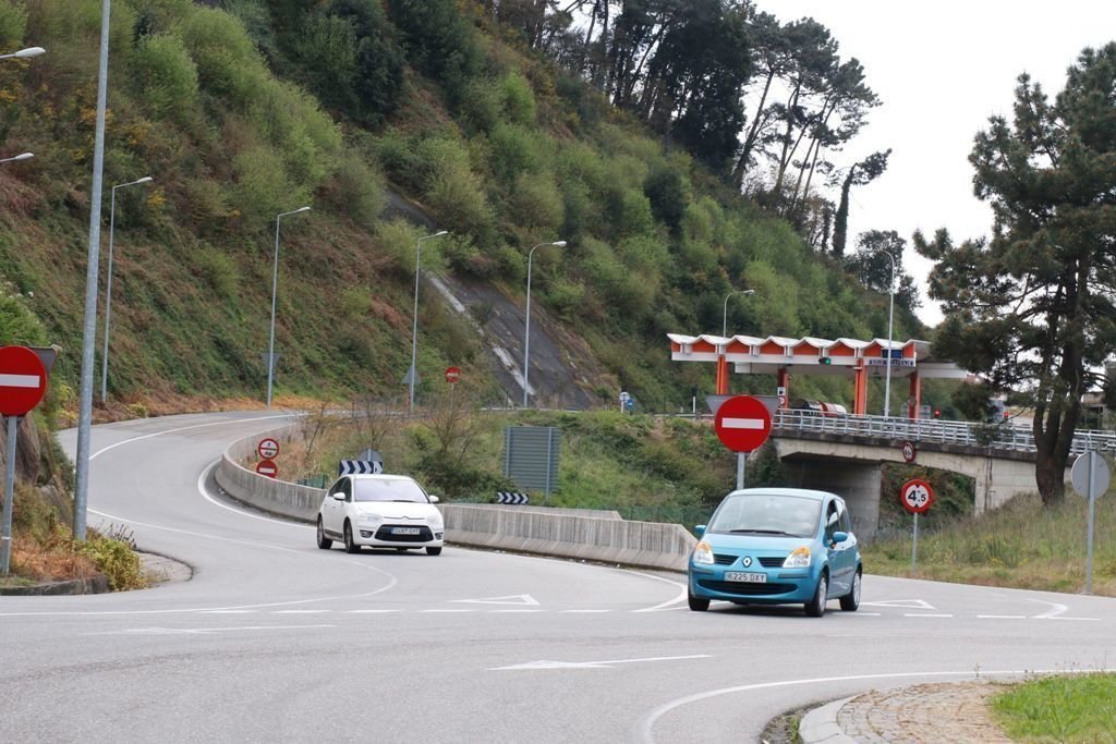 Instalaciones del peaje entre Vigo y Redondela, en la Autopista del Atlántico.