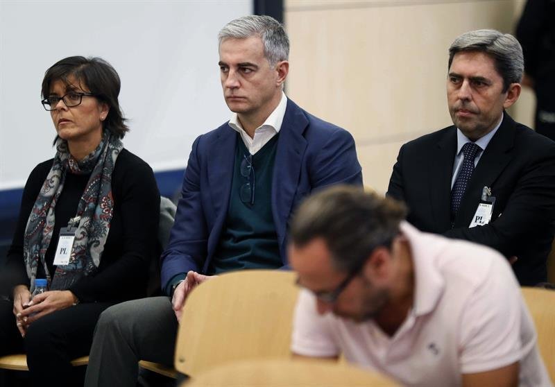 Cristina Ibáñez, Ricardo Costa, Álvaro Pérez Alonso, el &#34;Bigotes&#34;, y Vicente Rambla, en el juicio.