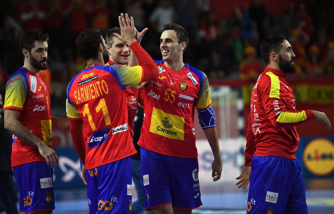 Jugadores de la selección española celebran la victoria del pasado domingo ante Macedonia.