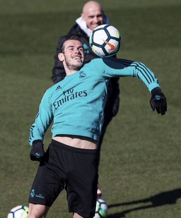 Bale hace malabares. Zidane deslizó alguna limitación física del galés.
