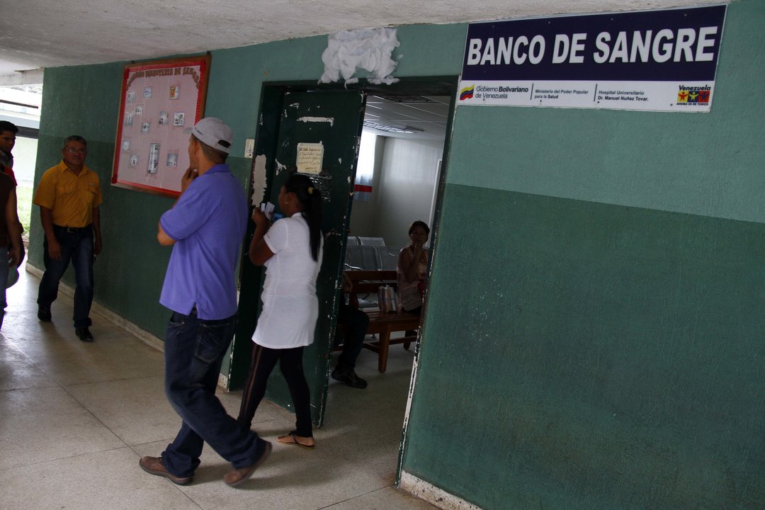 Los bancos de sangre en los hospitales públicos de Venezuela están sin existencias.