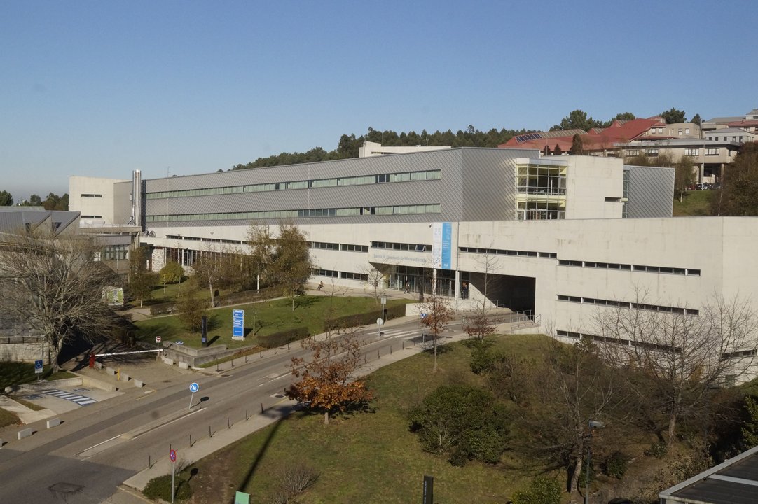 La Escuela de MInas y Energía está en el área de las ingenierías del Campus de Vigo, junto a Industriales y Teleco.