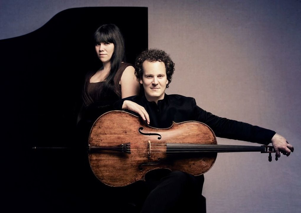 El chelista Damián Martínez y la pianista arta Moll de Alba forman el aclamado Dúo Cassadó.