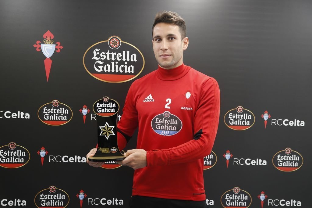El capitán recibió el premio al &#39;Jugador Estrella Galicia&#39; de febrero