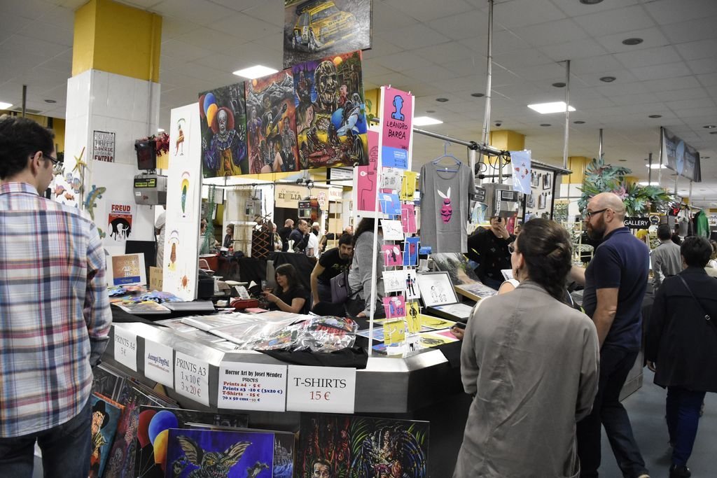 Máis de 4.000 visitantes achegáronse onte á quinta edición do Mercado das Artes no Calvario.