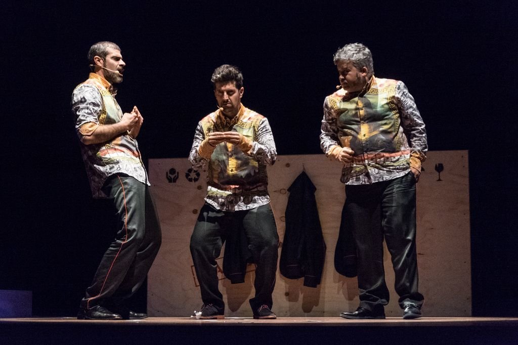 Oswaldo Digón, Santi Romay y Marcos Pereiro, en una escena de la obra.