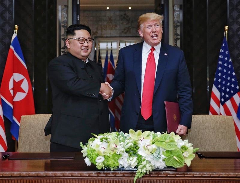El histórico encuentro entre Trump y Kim Jong Un 13